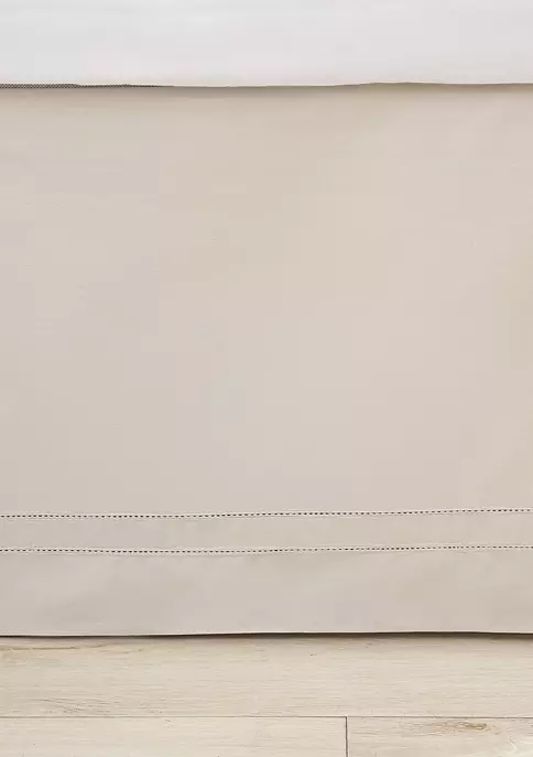 Tommy Bahama Solid 100% Cotton T210 Sateen Tailored Bedskirt 6 Tommy Bahama Solid 100% Cotton T210 Sateen Tailored Bedskirt - Image 4